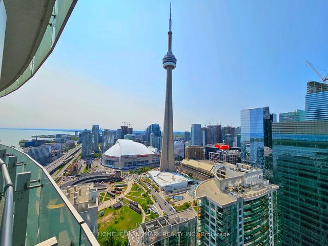 3908 - 12 York St, Condo with 0 bedrooms, 1 bathrooms and 0 parking in Toronto ON | Image 4