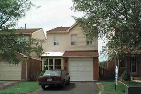 44 Malabar Cres, House detached with 3 bedrooms, 3 bathrooms and 2 parking in Brampton ON | Image 1