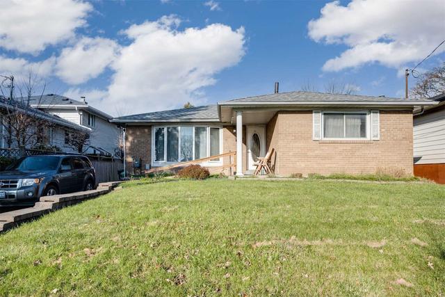 809 Bloor St, House detached with 3 bedrooms, 1 bathrooms and 5 parking in Mississauga ON | Image 1