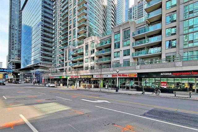 3308 - 30 Grand Trunk Cres, Condo with 1 bedrooms, 1 bathrooms and 1 parking in Toronto ON | Image 32