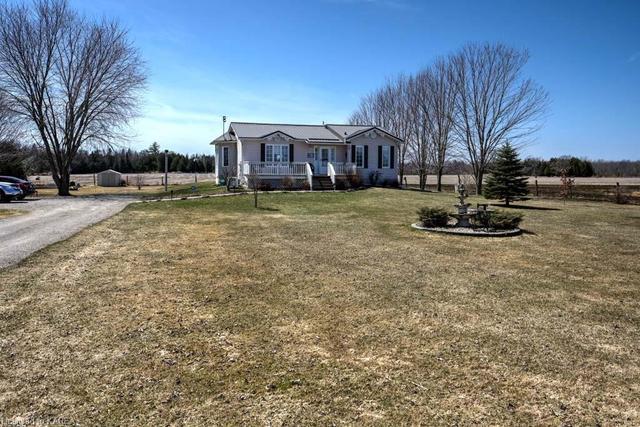 312 Short Point Rd Road, House detached with 3 bedrooms, 2 bathrooms and 6 parking in Rideau Lakes ON | Image 3