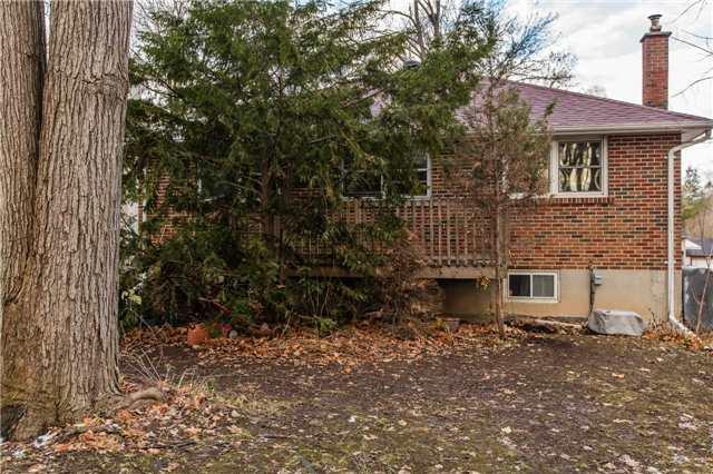 8 Vine St, House detached with 3 bedrooms, 1 bathrooms and 2 parking in Barrie ON | Image 20