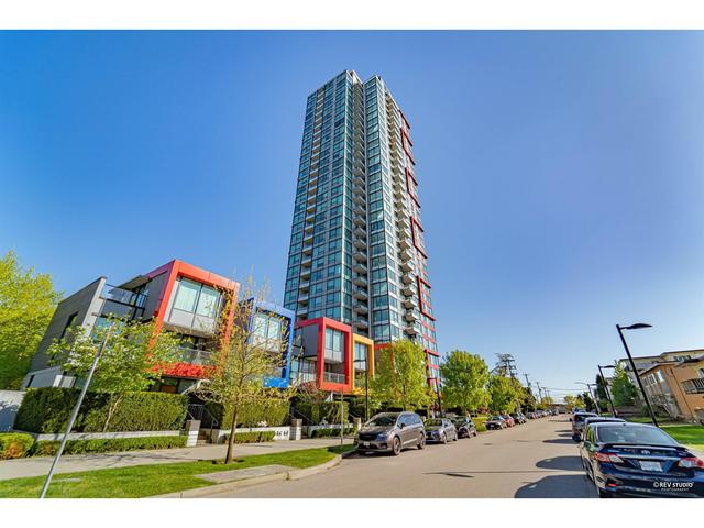 3005 - 6658 Dow Avenue, Condo with 2 bedrooms, 2 bathrooms and null parking in Burnaby BC | Card Image