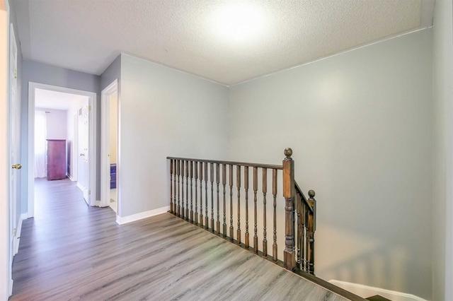 145 - 130 Rockgarden Tr, House attached with 3 bedrooms, 4 bathrooms and 3 parking in Brampton ON | Image 16