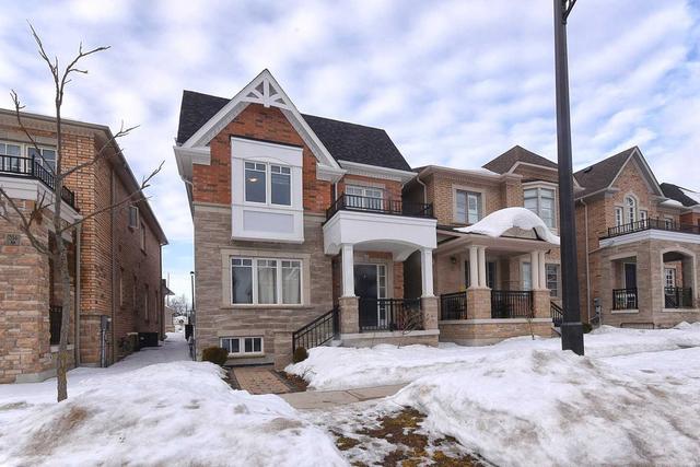 206 Paradelle Dr, House detached with 4 bedrooms, 3 bathrooms and 2 parking in Richmond Hill ON | Image 1