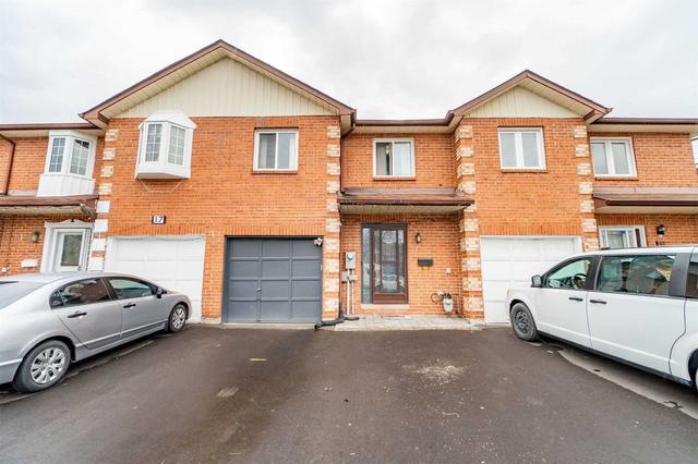 18 Hetherington Pl, House attached with 3 bedrooms, 3 bathrooms and 3 parking in Brampton ON | Image 12