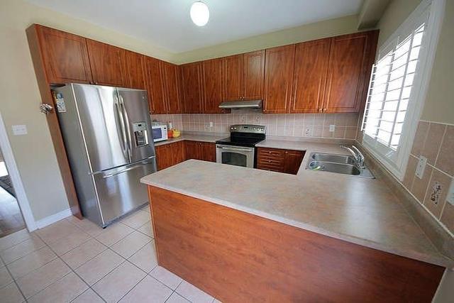 20 Raybeck Crt, House detached with 4 bedrooms, 4 bathrooms and 6 parking in Brampton ON | Image 6