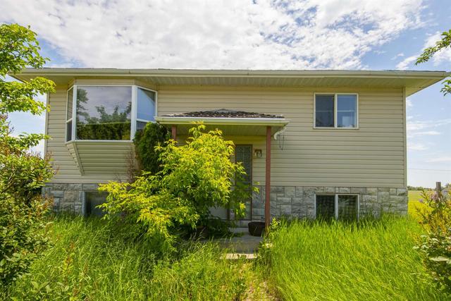 414 9 Avenue, House detached with 3 bedrooms, 2 bathrooms and 4 parking in Wheatland County AB | Image 2