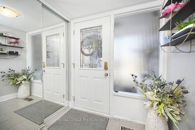 73 - 400 Bloor St, Townhouse with 4 bedrooms, 2 bathrooms and 2 parking in Mississauga ON | Image 28