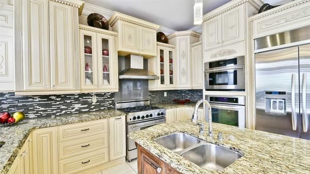 57 Muscat Cres, House detached with 4 bedrooms, 5 bathrooms and 6 parking in Ajax ON | Image 4