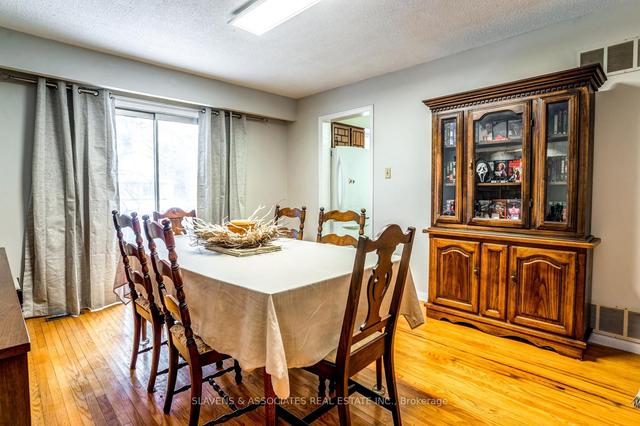 1 Kimloch Cres, House detached with 4 bedrooms, 4 bathrooms and 4 parking in Toronto ON | Image 3