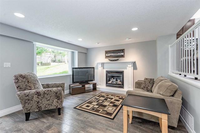 14 Primrose Lane, House detached with 4 bedrooms, 2 bathrooms and 4 parking in Guelph ON | Image 16
