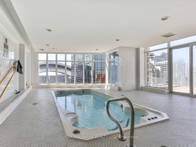 544 - 250 Wellington St W, Condo with 1 bedrooms, 1 bathrooms and 0 parking in Toronto ON | Image 9