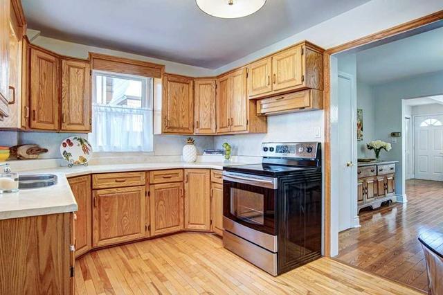34 Craydon Ave, House detached with 3 bedrooms, 2 bathrooms and 2 parking in Toronto ON | Image 27