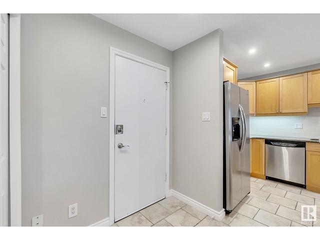 101 - 8125 110 Street Nw Nw, Condo with 2 bedrooms, 1 bathrooms and null parking in Edmonton AB | Image 28