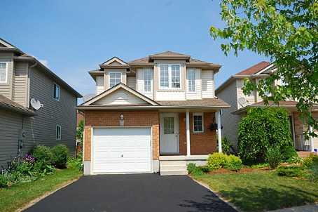 832 Whitecap Ave, House detached with 3 bedrooms, 3 bathrooms and 2 parking in Waterloo ON | Image 1