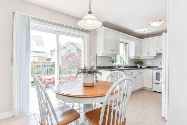 9 Carroll Cres, House detached with 3 bedrooms, 4 bathrooms and 2 parking in Guelph ON | Image 6