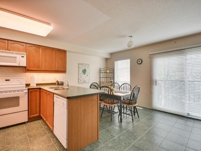 th38 - 38 Fairview Rd W, Townhouse with 3 bedrooms, 3 bathrooms and 1 parking in Mississauga ON | Image 5