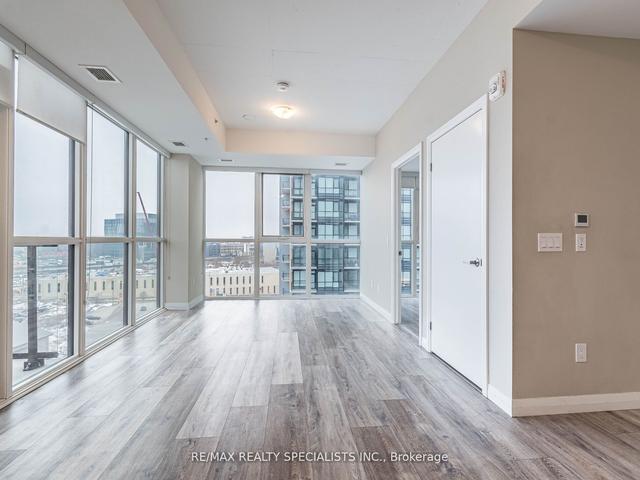 1011 - 108 Garment St, Condo with 1 bedrooms, 1 bathrooms and 1 parking in Kitchener ON | Image 2