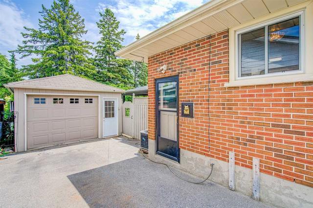 475 Rosmere St, House detached with 3 bedrooms, 2 bathrooms and 6 parking in Oshawa ON | Image 23