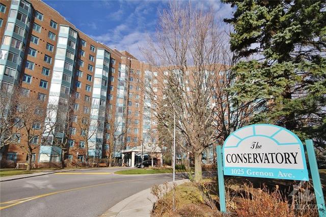 924 - 1025 Grenon Avenue, Condo with 1 bedrooms, 1 bathrooms and 1 parking in Ottawa ON | Image 1