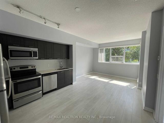 305 - 2212 Lake Shore Blvd W, Condo with 1 bedrooms, 1 bathrooms and 1 parking in Toronto ON | Image 1