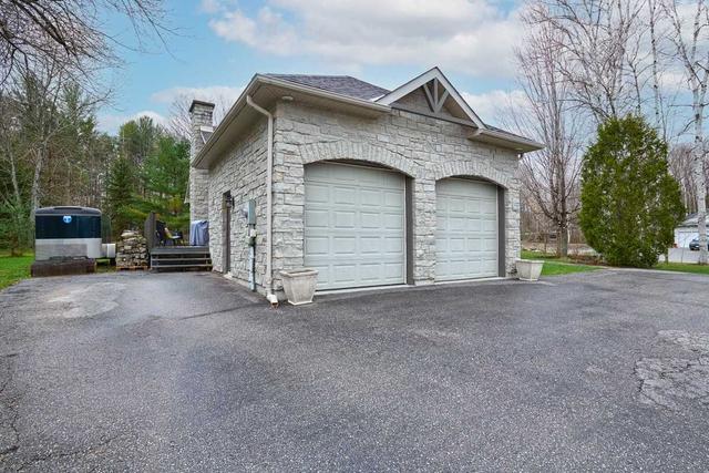 1 Boyd Cres, House detached with 3 bedrooms, 2 bathrooms and 8 parking in Oro Medonte ON | Image 14