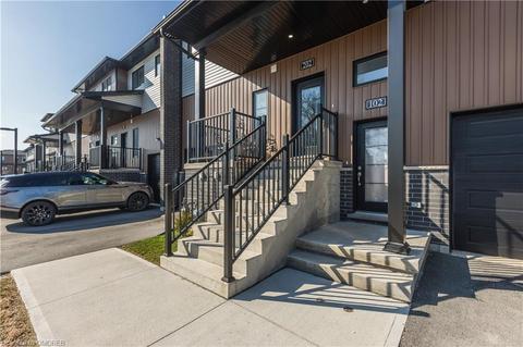202 - 6591 Montrose Road, House attached with 3 bedrooms, 2 bathrooms and 2 parking in Niagara Falls ON | Card Image
