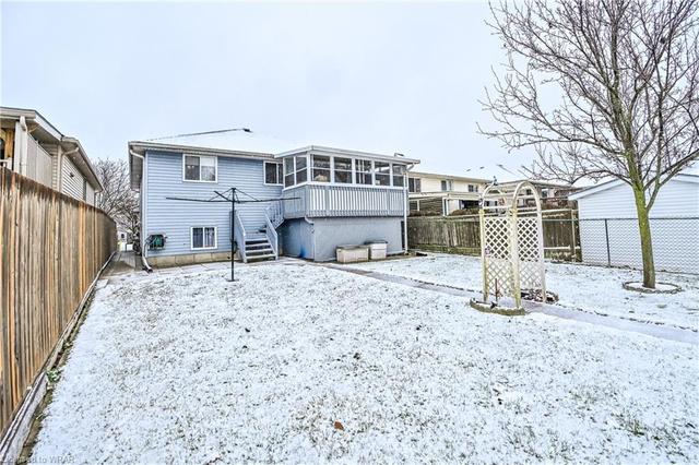 8 Passmore Court, House detached with 4 bedrooms, 2 bathrooms and 5 parking in Brantford ON | Image 27