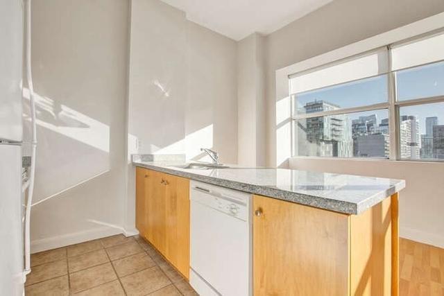 613 - 700 King St W, Condo with 2 bedrooms, 2 bathrooms and 1 parking in Toronto ON | Image 6