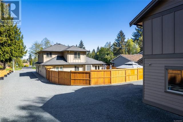 423 Craig St, House detached with 5 bedrooms, 4 bathrooms and 12 parking in Parksville BC | Image 68