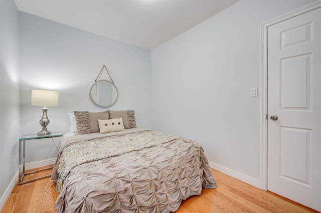 165 Wallace Ave, House semidetached with 3 bedrooms, 2 bathrooms and 1 parking in Toronto ON | Image 15