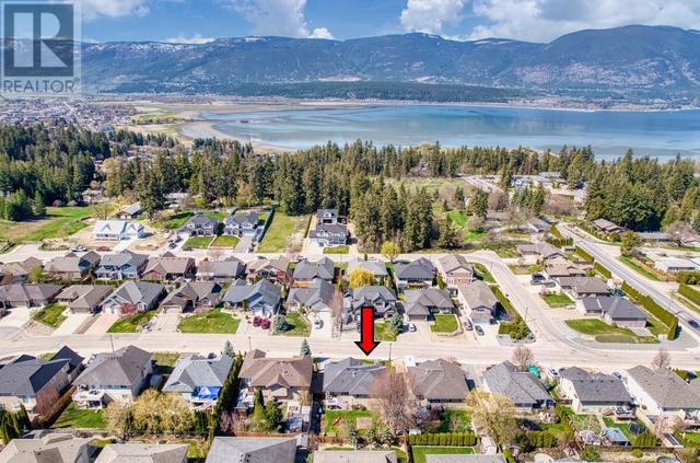 1850 23 Street Ne, House detached with 5 bedrooms, 3 bathrooms and 2 parking in Salmon Arm BC | Image 45