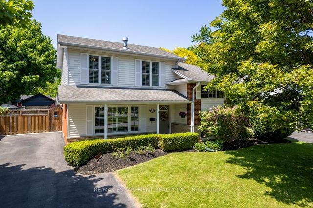 5211 Reeves Rd, House detached with 4 bedrooms, 3 bathrooms and 5 parking in Burlington ON | Image 1
