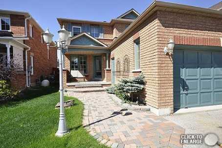 36 Mapleshade Dr, House detached with 2 bedrooms, 4 bathrooms and 4 parking in Brampton ON | Image 1