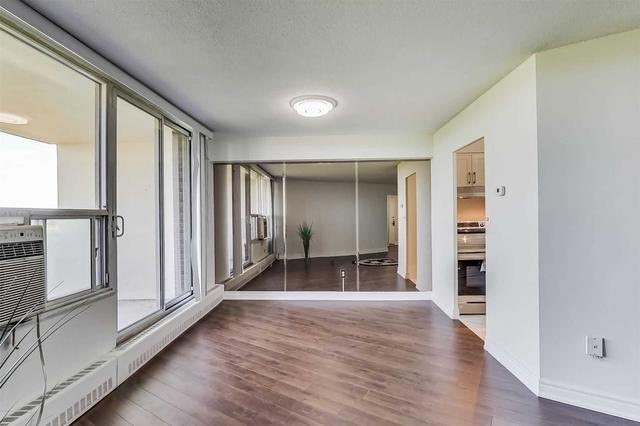 1816 - 5 Vicora Linkway Way, Condo with 3 bedrooms, 2 bathrooms and 1 parking in Toronto ON | Image 25