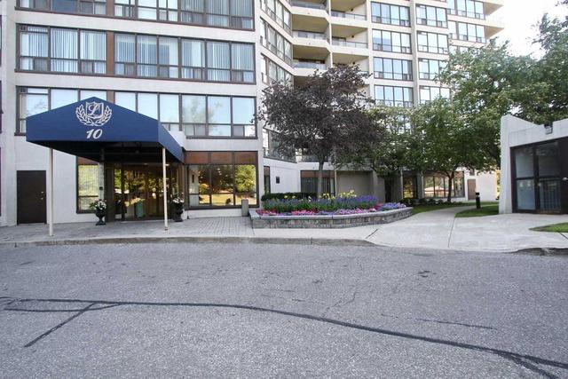 807 - 10 Laurelcrest St, Condo with 2 bedrooms, 1 bathrooms and 2 parking in Brampton ON | Image 1