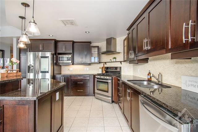 1007 - 90 George Street, Condo with 2 bedrooms, 2 bathrooms and null parking in Ottawa ON | Image 5