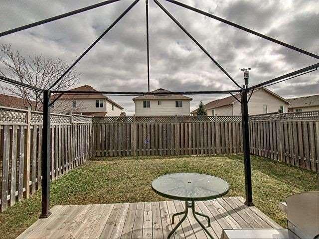 1000 Kimball Cres, House detached with 3 bedrooms, 2 bathrooms and 1 parking in London ON | Image 10