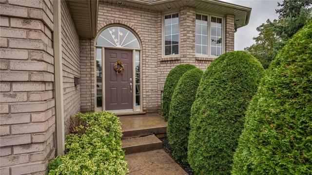 34 Anastasia Cres, House detached with 1 bedrooms, 2 bathrooms and 3 parking in Brantford ON | Image 35
