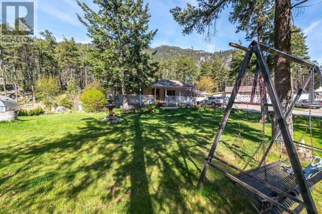 2201 Old Hedley Road, House detached with 2 bedrooms, 2 bathrooms and 7 parking in Princeton BC | Image 33