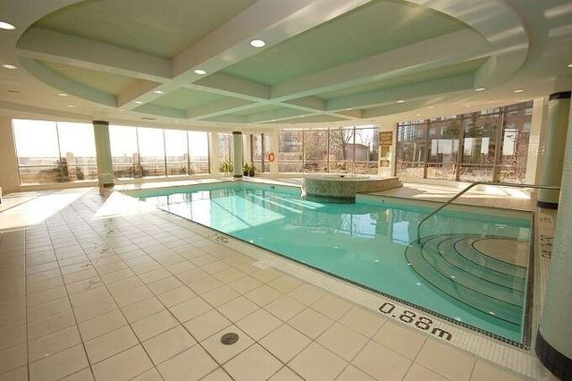 ph 28 - 3888 Duke Of York Blvd, Condo with 2 bedrooms, 2 bathrooms and 2 parking in Mississauga ON | Image 9