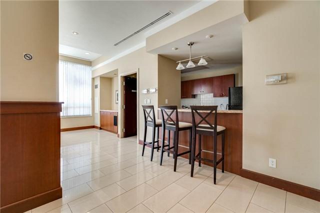 1604 - 1359 Rathburn Rd E, Condo with 1 bedrooms, 1 bathrooms and 2 parking in Mississauga ON | Image 5