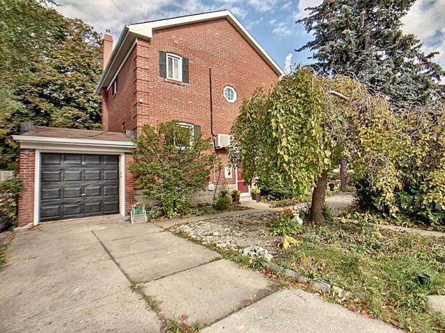 2 Four Oaks Gate, House detached with 2 bedrooms, 2 bathrooms and 3 parking in Toronto ON | Image 24
