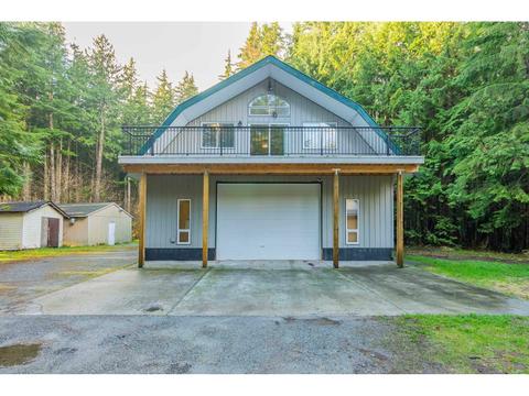 13279 Sabo Street, House detached with 2 bedrooms, 2 bathrooms and 40 parking in Mission BC | Card Image