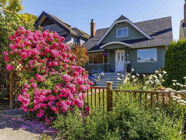 3584 Triumph Street, House detached with 5 bedrooms, 3 bathrooms and null parking in Vancouver BC | Card Image