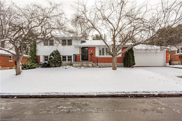 41 Campion Ave, House detached with 4 bedrooms, 2 bathrooms and 4 parking in Guelph ON | Image 1
