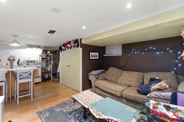 574 Coxwell Ave, House semidetached with 3 bedrooms, 3 bathrooms and 2 parking in Toronto ON | Image 25