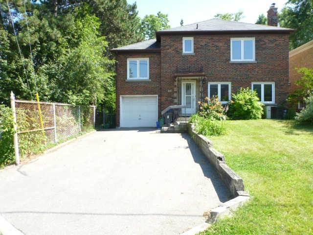 89 Bombay Ave, House detached with 6 bedrooms, 2 bathrooms and 4 parking in Toronto ON | Image 1