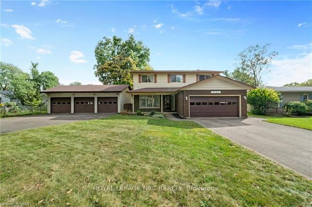 7141 Mcmillan Dr, House detached with 5 bedrooms, 3 bathrooms and 14 parking in Niagara Falls ON | Image 1
